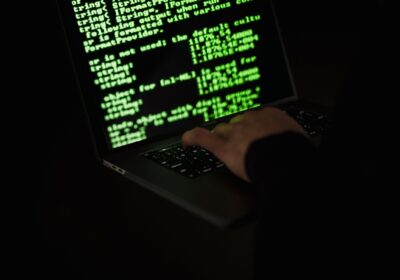 Hijacked npm and Go Packages Use VS Code Autorun and Blockchain Dead Drops to Deploy Python Infostealer