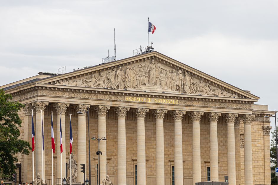 ANSSI Report on French Tax Breach Cites Staff Credentials